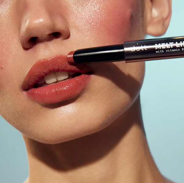 Dott Таючий бальзам для губ MELT LIP BALM BURN 2.4 g