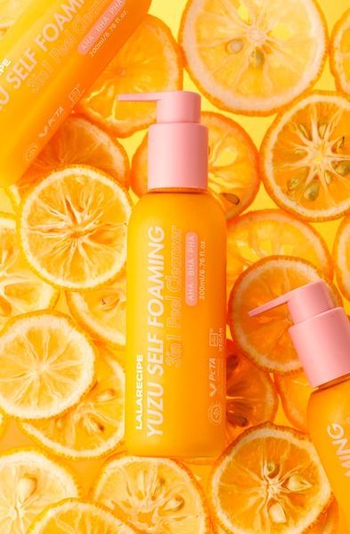 LALARECIPE Yuzu Self Foaming 3in1 Cleanser Освітлювальна пінка 3-в-1 для вмивання 200 ml