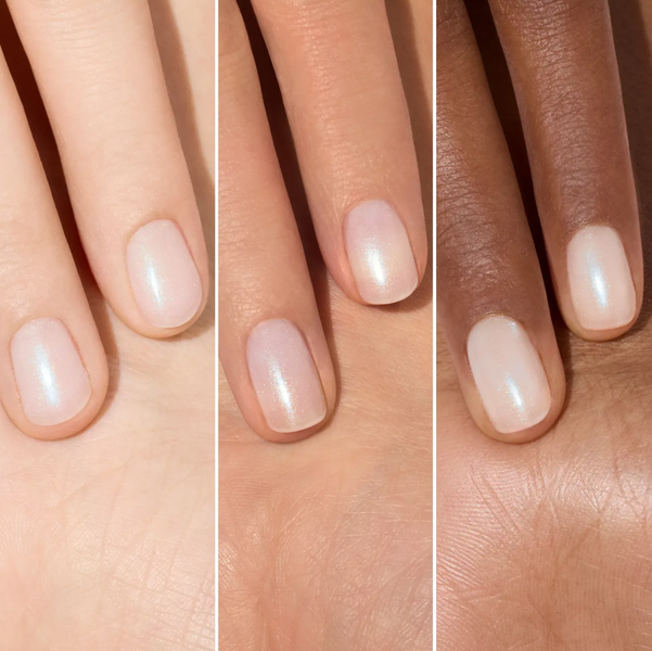 Manucurist Active&trade; Plump Aqua Glazed Лак для нігтів з колагеном та перламутровим молочним покриттям 15 ml