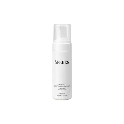 Medik8 Calmwise Soothing Cleanser Очищуюча пінка для чутливої шкіри 150 ml