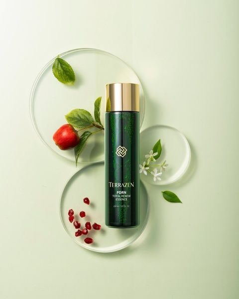 TERRAZEN PDRN TOTAL RENEW ESSENCE Відновлююча есенція з полінуклеотидами PDRN 150 ml